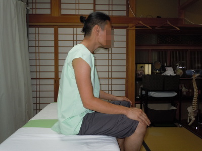 デスクワーク悪姿勢